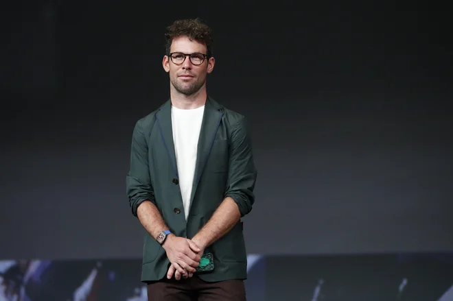 Mark Cavendish med predstavitvijo trase Toura 2022, letošnjo dirko po Franciji je zaznamoval s kar štirimi etapnimi zmagami, s čimer je izenačil rekord legendarnega Belgijca Eddyja Merckxa. FOTO: Gonzalo Fuentes/Reuters
