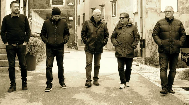 Zoran Predin je novi album posnel s pomočjo Zvonimirja Radišića, Igorja Polaka, Damjana Grbca in Tončija Grabušića. Foto arhiv založbe
