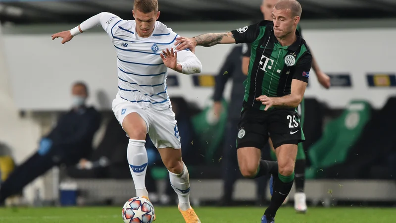 Fotografija: Miha Blažič in soigralci so v skupini z Bayerjem, Betisom in Celticom osvojili četrto mesto s tremi točkami. FOTO: Attila Kisbenedek/AFP
