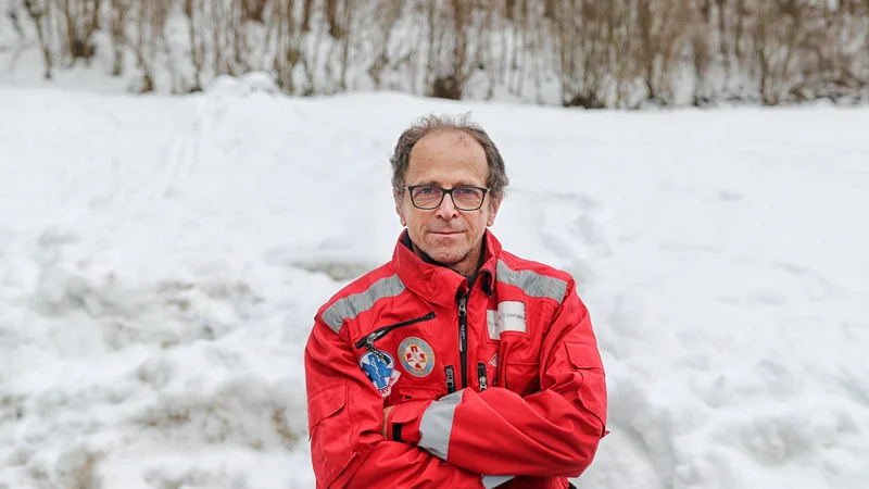 Fotografija: Med tihotapljenjem ga graničarji niso nikoli ujeli, so ga pa ustavili med pripravami na alpinistično odpravo. Foto Blaž Samec
