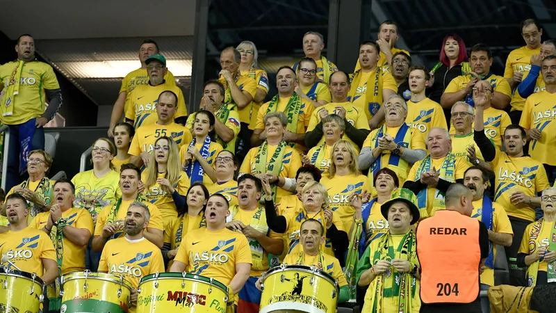 Fotografija: Navijači celjskega kluba so lahko zadovoljni s predstavami v aktualni sezoni. FOTO: Ronald Goršić/Cropix