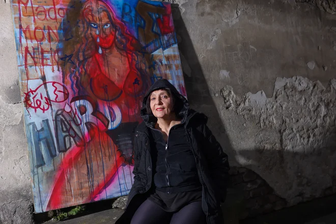 &raquo;Mislim, da bom šla še bolj v nove medije. Mogoče bom poskušala kaj narediti z animacijo in potem naredila krajši film,&laquo; pravi Jasna Kozar o možnem razvoju njenega ustvarjanja. FOTO MEDIASPEED

