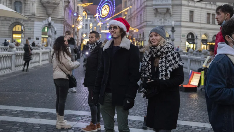 Fotografija: Največja neznanka za lastnike stanovanj, ki oddajajo prek Airbnb, je, da se med epidemijo vnaprej ne ve, kakšna bodo pravila oziroma ukrepi v posameznih državah. FOTO: Leon Vidic