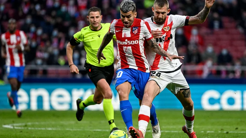 Fotografija: Angel Correa je dosegel oba gola za Atletico. FOTO: Pierre-philippe Marcou/AFP