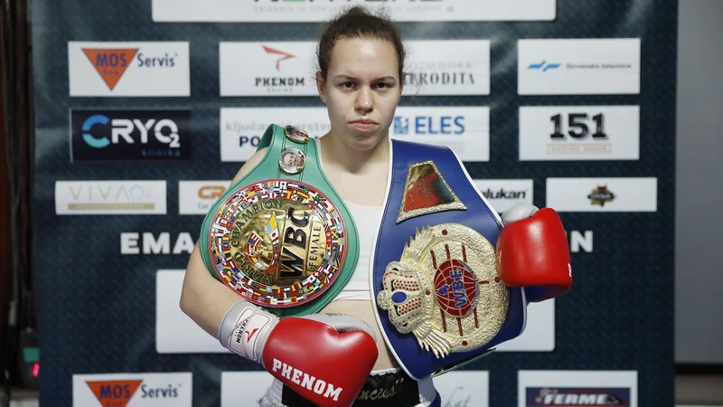 Fotografija: Boksarka Ema Kozin na decembrskem treningu v Ljubljani. FOTO: Leon Vidic/Delo