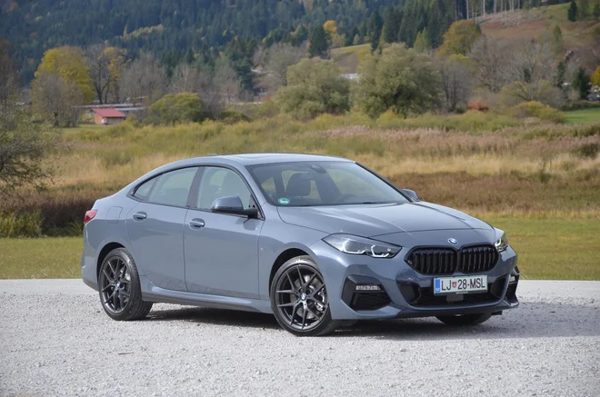 BMW serije 2 grancoupe je manjša bavarska limuzina s sprednjim pogonom. Foto Gašper Boncelj
