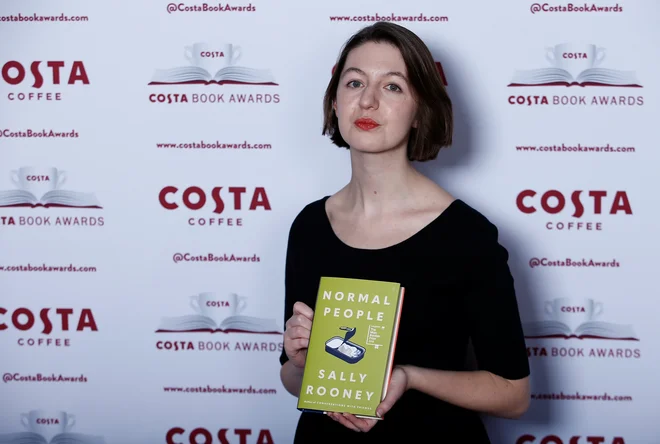 Sally Rooney je slavila leta 2018 z romanom Normalni ljudje. FOTO: Reuters
