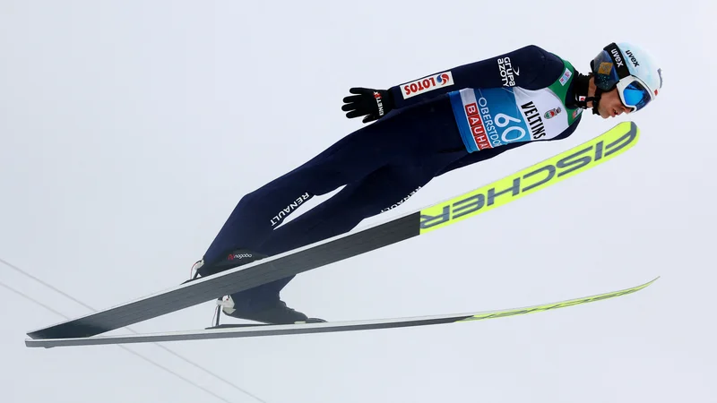 Fotografija: Kamilu Stochu v zadnjem obdobju nikakor ni steklo. FOTO: Kai Pfaffenbach/Reuters