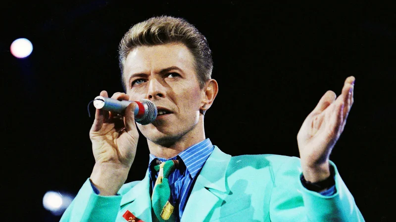 Fotografija: Pogodba z WCM obsega pravice za 26 studijskih albumov, ki jih je Bowie objavil v karieri, posthumno izdan album Toy in dva albuma, posneta s Tin Machine, ob tem pa tudi za nekatere druge posnetke. FOTO: Dylan Martinez/Reuters