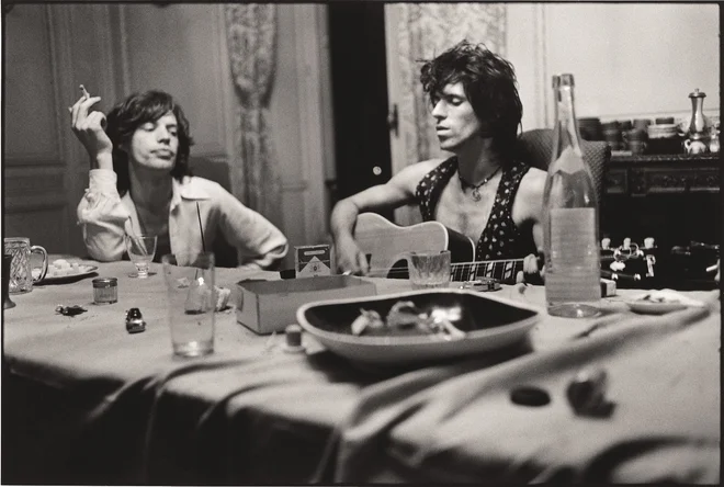 Mick Jagger in Keith Richards v vili Nellcôte na francoski Azurni obali. Foto arhiv studia
