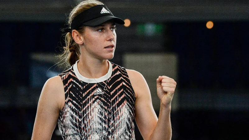 Fotografija: Kaja Juvan (na fotografiji) proslavlja po točki na dvoboju z Arino Sabalenka. FOTO: Brenton Edwards/AFP