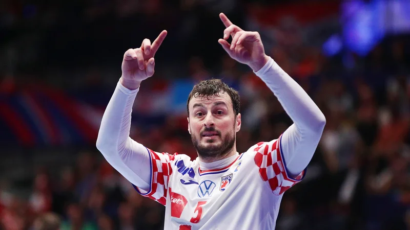 Domagoj Duvnjak je moral zapustiti priprave Hrvaške. FOTO: Lisi Niesner/Reuters
