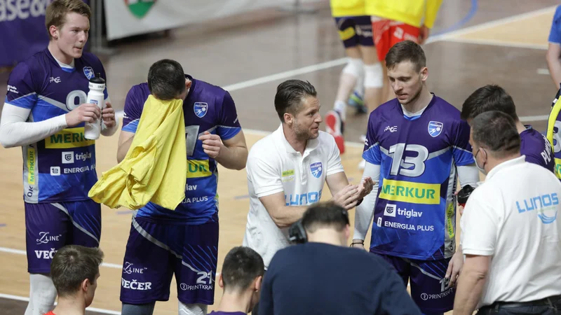 Fotografija: Naši državni prvaki morajo zdaj prisilno počivati. FOTO: Voranc Vogel/Delo