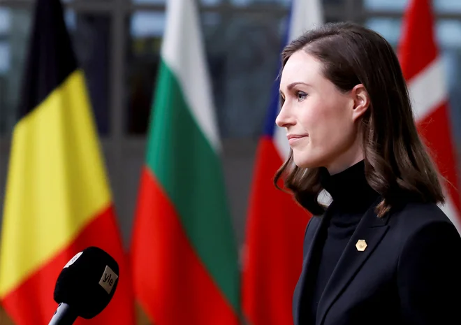Finski in švedski predstavniki so v zadnjih tednih opozorili, da ima vsaka država pravico odločati o svoji varnostni politiki. To je poudarila tudi finska premierka Sanna Marin. Foto: Kenzo Tribouillard/Reuters
