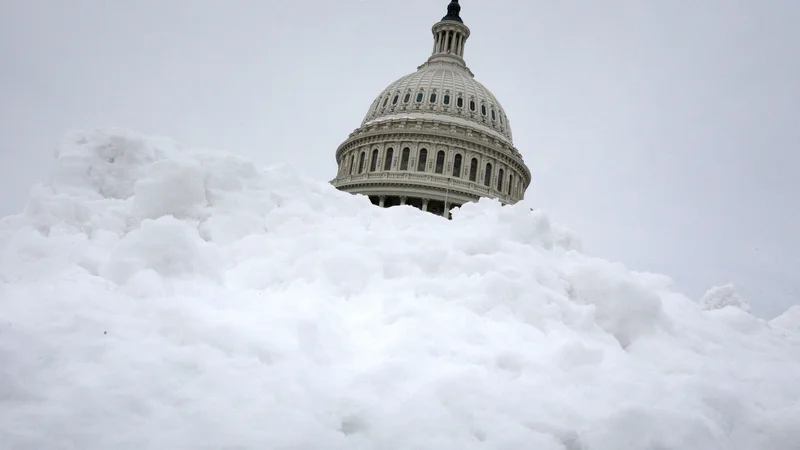 Fotografija: Ob obletnici šestojanuarskega udara vse bolj postaja jasno, da je Trump lani resno razmišljal o tem, da ne bi odšel z oblasti. FOTO: Tom Brenner/Reuters