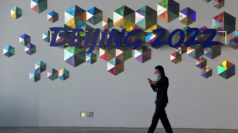 Fotografija: Kitajska in Peking sta tako rekoč že nared za zimski športni spektakel leta, ki bo minil v znaku korona virusa. FOTO: Fabrizio Bensch/Reuters