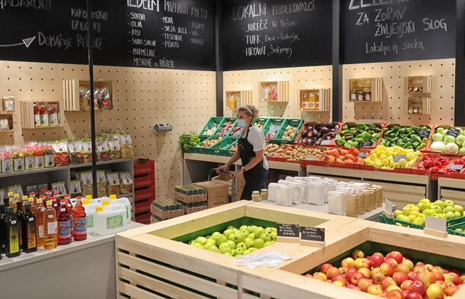 Evropska unija bo v letošnjem programu za promocijo svojih kmetijskih proizvodov spodbujala prehod na rastlinsko prehranjevanje. FOTO:&nbsp;Blaž Samec/Delo
