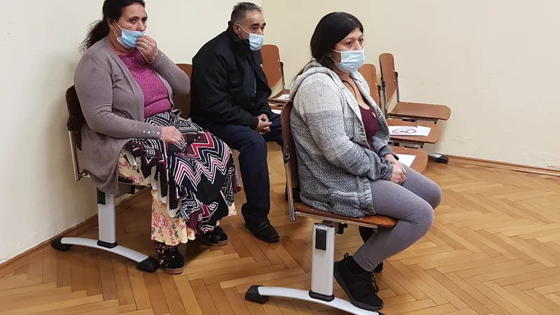 Fotografija: Od sedmerice obtoženih so tokrat prišli na sodišče Drago Brajdič - Đoko, njegova žena Biserka in Stojanka Brajdič. FOTO: Tanja Jakše Gazvoda
