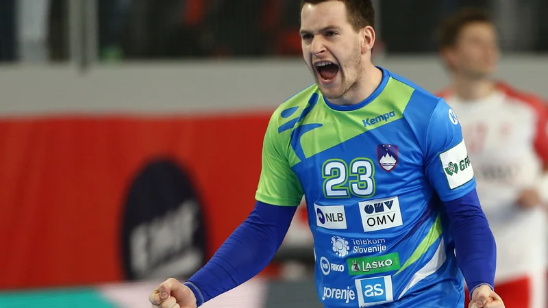 Fotografija: Miha Zarabec verjame, da je slovenska rokometna reprezentanca sposobna velikih stvari. FOTO: Antonio Bronic/Reuters