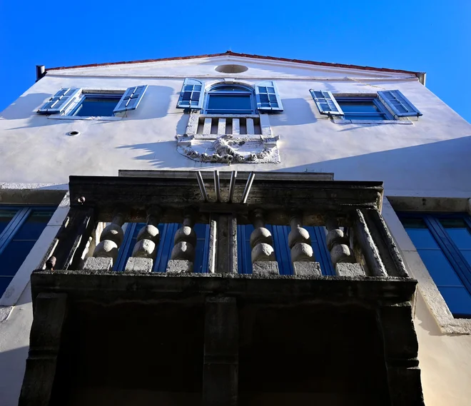 Koprska zgodovinska palača Tarsia, v kateri domuje časnik Primorske novice, naj bi prešla v roke italijanske narodne skupnosti. FOTO: Zavod za mladino, kulturo in turizem Koper
