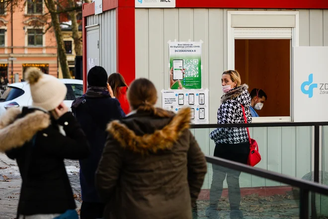 Na NIJZ&nbsp;pojasnjujejo, da endemičnost ne pomeni, da je&nbsp;nevarnost virusa zmanjšana, pač pa, da je stabilno prisoten na določenem geografskem območju. FOTO: Črt Piksi/Delo

