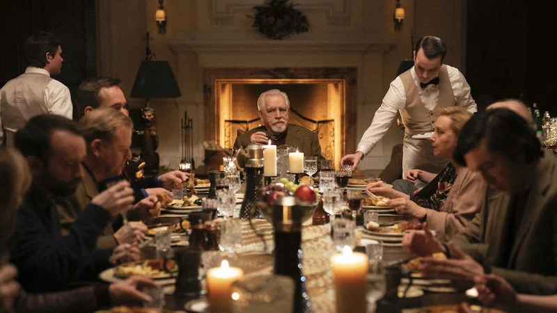 Fotografija: V seriji so slavnostne večerje in kosila še posebej dobro zrežirani.
Foto HBO
