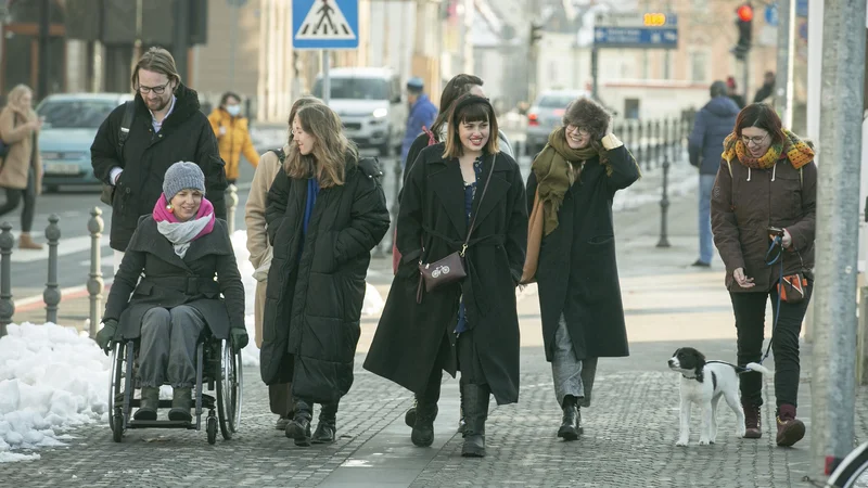 Fotografija: Gibanje Gremo volit od političnih strank zahteva nič manj kot ljudsko demokracijo. FOTO: Jože Suhadolnik
