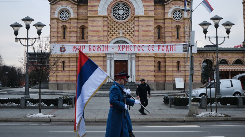 Fotografija: Prizor iz Banjaluke, dan pred vojaško parado ob 30. obletnici Republike Srbske. FOTO: Hans Lucas/Reuters
