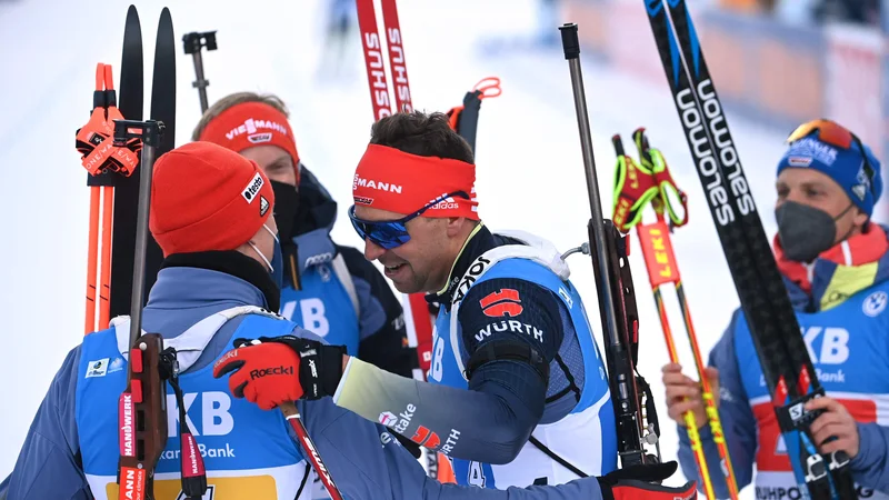 Fotografija: Domača reprezentanca s Philippom Nawrathom je v cilju prav tako imela nekaj razlogov za veselje. FOTO: Christof Stache/AFP
