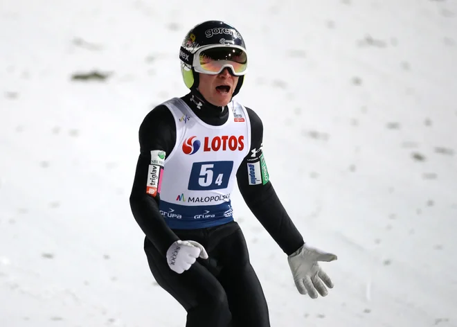 Anže Lanišek je doskočil zmagovito piko na i. FOTO: Kacper Pempel/Reuters
