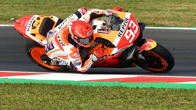 Fotografija: Marc Marquez (na fotografiji) med oktobrskim nastopom na dirkališču Marca Simoncellija v Misanu Adriaticu. FOTO: Jennifer Lorenzini/Reuters