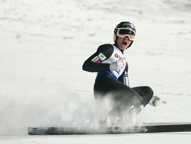 Anže Lanišek se po Zakopanah ne bo zaviral niti v Titisee-Neustadtu. FOTO: Janek Skarzynski/AFP
