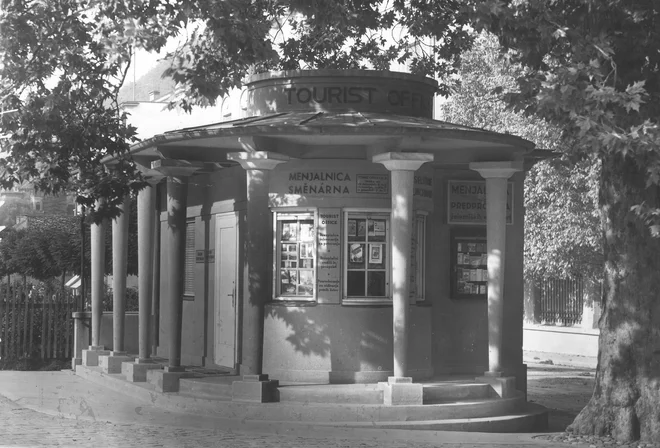 Putnikov paviljon, ki ga je zasnoval arhitekt Vladimir Šubic, so postavili v letih 1929 in 1930. FOTO: Josip Pelikan, MNZC
