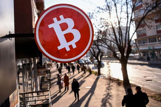 Septembra 2019 so v Kazahstanu nakovali 1,4 odstotka, dve leti pozneje že 18 odstotkov bitcoinov na svetu. FOTO: Armend Nimani/AFP