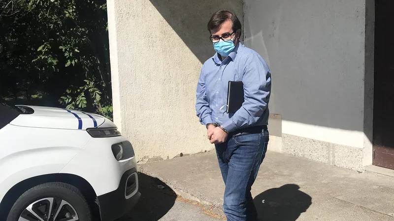 Fotografija: Aleksander Vettorazzi se od takrat, ko je odšel iz pripora, ne odziva več na vabila koprskega sodišča. FOTO: Moni Černe