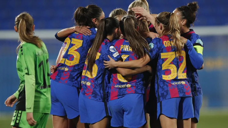 Fotografija: Nogometašice Barcelone bodo marca uživale močno podporo na štadionu Camp Nou. FOTO: Albert Gea/Reuters