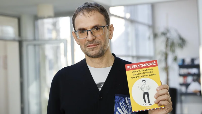 Fotografija: Peter Stanković se je predmeta raziskave lotil s seciranjem 20 videospotov. FOTO: Jože Suhadolnik