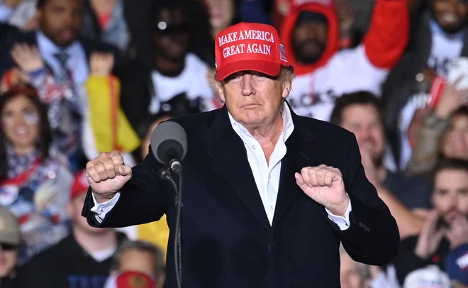 Donald Trump 4še vedno ni priznal volilnega poraza. FOTO: Robyn Beck/AFP
