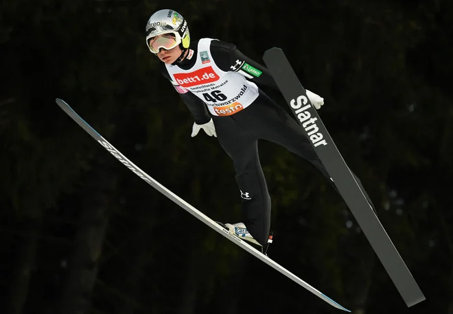 Anže Lanišek je bil po prvi seriji pred vsemi, končal pa kot drugi. FOTO: Thomas Kienzle/AFP
