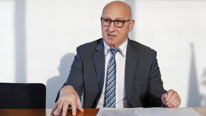 Fotografija: Mi poskušamo zagotoviti reprezentantom optimalno pripravo za vrhunec njihove štiriletke, izvedbeni načrt pa naj izpeljejo fantje, ki so za to bolj ustrezni, pravi Bogdan Gabrovec. FOTO: Matej Družnik