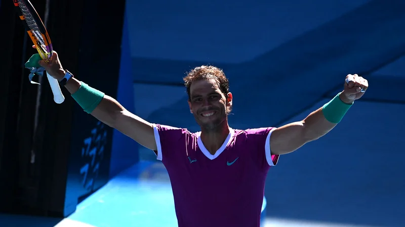 Rafael Nadal do četrtfinala še ni imel tekmeca iz razreda najboljših, a bo v Kanadčanu&nbsp;Denisu Shapovalovu za preboj v polfinale P Avstralije le dobil primernega izzivalca. FOTO: Morgan Sette/Reuters
