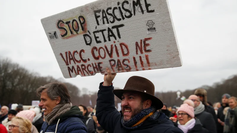 Fotografija: V Bruslju se je zbralo med 50.000 in 500.000 nasprotnikov omejevalnih ukrepov. FOTO: Johanna Geron/Reuters