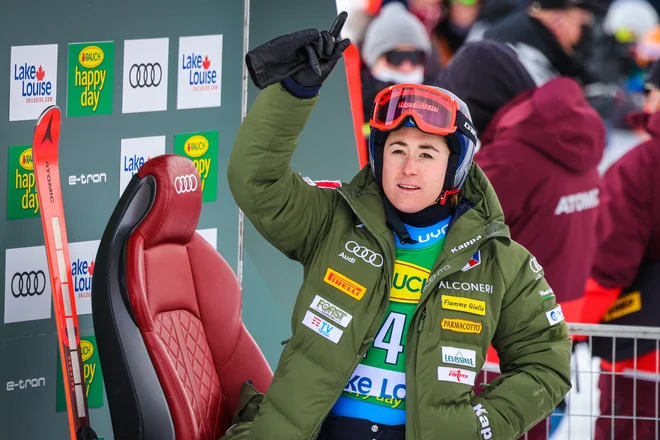 &raquo;Že v naslednjih urah bom začela fizioterapijo, da bom poskušala ubraniti olimpijski naslov v moji prvi disciplini, ki jo ljubim najbolj,&laquo; je bila že nabrušena osmoljenka minulega konca tedna v smučarskem svetovnem pokalu Sofia Goggia. FOTO: Sergei Belski/Usa Today Sports
