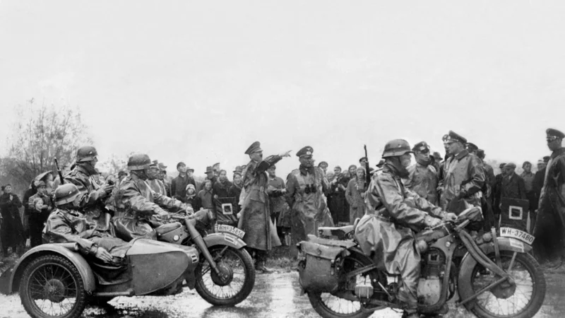 Fotografija: Na 850 straneh Mazower analizira izvor in ustroj Hitlerjevih teženj ter številne zablode o superiornosti in učinkovitosti Nemcev.
FOTO: SNEP/AFP