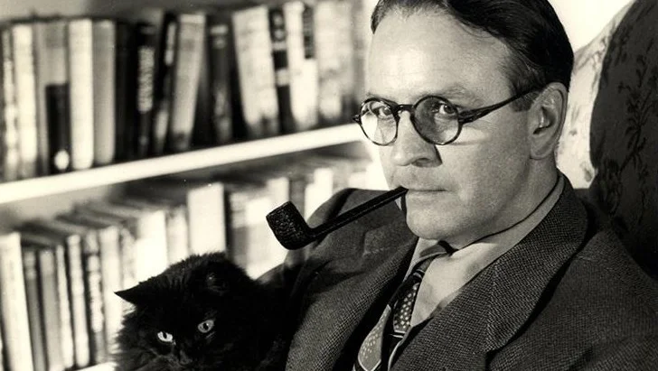 Fotografija: Raymond Chandler je v prvencu iz leta 1939 definiral celoten žanr trde kriminalke. FOTO: osebni arhiv
