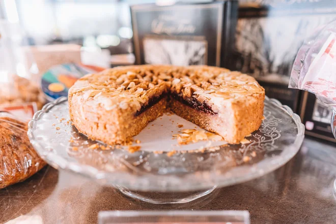 Linška torta izvira iz slaščičarne Jindrak na Herrenstrasse 22.

FOTO: Melanie Schillinger
