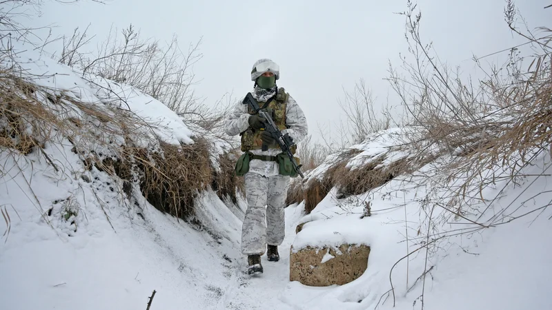 Fotografija: Ukrajinski obrambni minister Aleksej Reznikov je zagotovil, da trenutno razmere na fronti niso čisto nič drugačne kakor lani spomladi. FOTO: Maksim Levin/Reuters