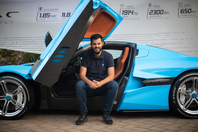 Mate Rimac (v sredini) širi poslovanje ter išče programerje in inženirje po svetu, tudi v Sloveniji. FOTO:: Rimac Automobili

