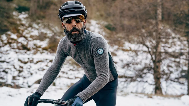 Fotografija: Pomanjkanje gibanja še posebej pri poteku bolezni ključno vpliva na potek zdravljenja in končno stanje telesa in počutja. FOTO: Cafe du Cycliste