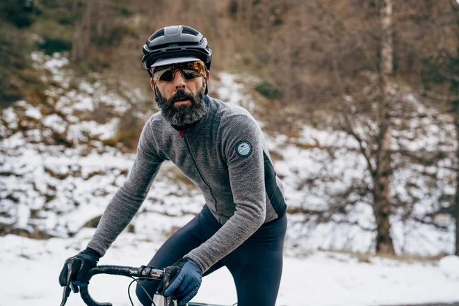 Pomanjkanje gibanja še posebej pri poteku bolezni ključno vpliva na potek zdravljenja in končno stanje telesa in počutja. FOTO: Cafe du Cycliste
